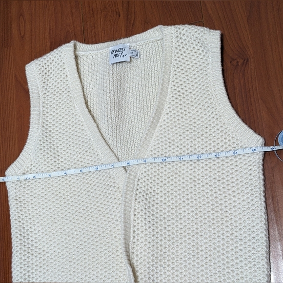 Princess Polly Donella Top - Sweater Vest - Picture 7 of 7